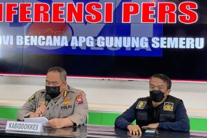 DVI Polda Jatim Terima 44 Kantong Jenazah Korban Erupsi Gunung Semeru di RSUD Dr Haryoto Lumajang