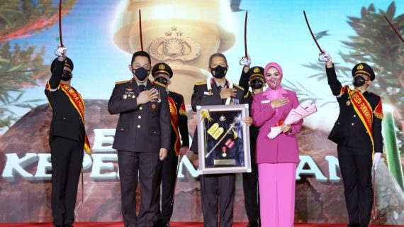 Dihadapan Wisudawan Pati, Kapolri  Bertekad Wujudkan Polri yang Makin Dicintai Masyarakat