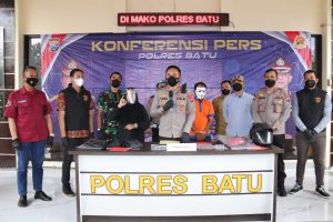 Kurang dari 24 Jam, Satreskrim Polres Batu Amankan Pelaku Pembawa Senpi Rakitan