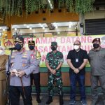 Pantau ketersediaan Minyak Goreng, Kapolri dan Forkopimda Jatim sambangi Pasar Wonokromo dan Pabrik Minyak Goreng di Surabaya