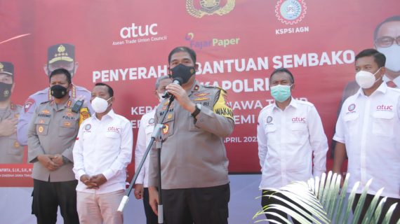Wakapolda Jatim Berikan Bantuan dari Kapolri Untuk Buruh