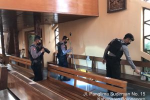 Jelang Ibadah Jumat Agung, Polisi Sterilisasi Sejumlah Gereja di Bojonegoro