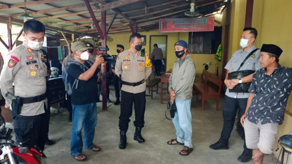Viral ! Aksi Heroik Anggota Polsek Ranuyoso Lumajang Hadang Maling Sapi