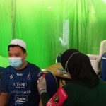 Siapkan Mudik Sehat dan Aman, Polresta Malang Kota Gelar Vaksinasi Booster di Ponpes
