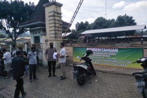 Sesuai SE Bupati, Polres Batu Tutup Pasar Hewan Pujon Antisipasi Merebaknya PMK