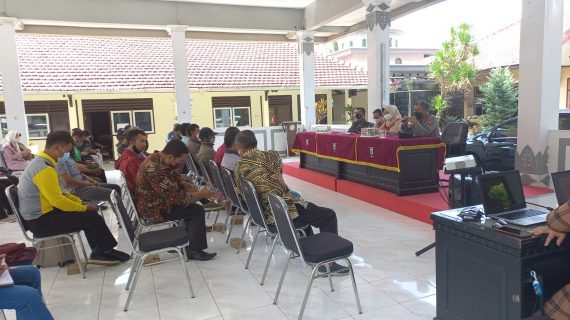 Terkait Wabah PMK, Kapolsek Junrejo Polres Batu : Jangan Termakan Isu dan Hasutan Spekulan