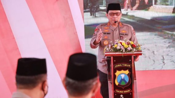 Peletakan Batu Pertama oleh Waka Polri di Masjid Miswandoko Ngadi luweh