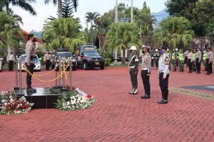 Polres Batu Laksanakan Apel Gelar Pasukan Operasi Patuh Semeru 2022