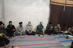 Polsek Ngantang Hadiri Musyawarah Tentang Hewan Ternak dan Bahaya PMK