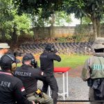 Ikuti Lomba Menembak Kapolri Cup Pati Polri-TNI dan Media 2022, Kapolda Jatim Raih Juara 1 Speed Shoot PCC MPX Beregu