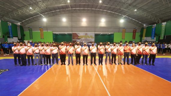 Rangkaian HUT Bhayangkara Polda Jatim Gelar Open Olahraga Bola Volley dan Bulutangkis