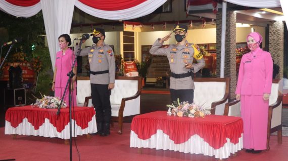 AKBP Oskar Syamsudin Resmi Jabat Kapolres Batu Gantikan AKBP I Nyoman Yogi Hermawan