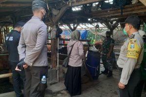 Percepat Vaksinasi PMK, Tim Vaksinator Polres Batu Diterjunkan di Seluruh Wilayah