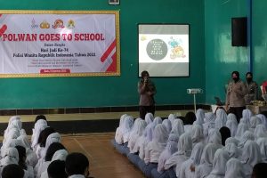 Sambut HUT Polwan ke-74, Polres Batu Gelar Polwan Goes To School