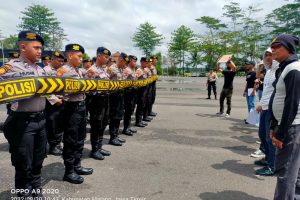 Asah Kemampuan dan Jaga Kekompakan, Anggota Satsamapta Polres Batu Gelar Latihan Dalmas