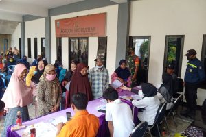 Bhabinkamtibmas laksanakan pendampingan, pastikan penyaluran BLT Subsidi BBM tepat sasaran