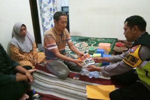 Polda Jatim Salurkan Tali Asih Kepada Keluaga Korban Insiden Kanjuruhan