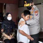 Kapolda Jatim Takziah Ke Rumah Dua Anggota Polri yang Meninggal Saat Pengamanan di Stadion Kanjuruhan