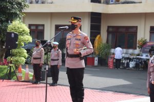 Kapolres Batu Pimpin Upacara Sertijab dan Pisah Sambut Kasat Intelkam Polres Batu