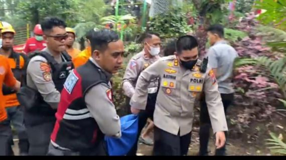 Kapolres Magetan Pimpin Evakuasi Korban Laka Bus Pariwisata di Sarangan