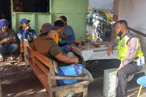 Kanit Kamsel Sat lantas Edukasi masyarakat tentang tertib berlalu lintas