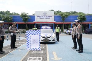 Polres Gresik Kirim Ratusan Paket Bantuan Untuk Warga Terdampak APG Semeru