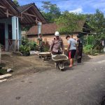 Semangat Gotong-Royong TNI – Polri dan Masyarakat, Polres Batu Bedah Rumah Warga yang Tak Layak Huni