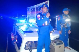 Berikan Rasa Aman dan Nyaman, Satpolairud Polresta Banyuwangi Patroli Perairan Selat Bali
