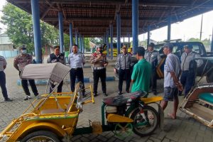 Sinergitas Polres Pasuruan Kota Bersama Dishub Sosialisaikan Larangan Bentor Beroperasi