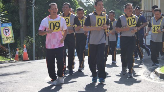Tes Kesamaptaan Jasmani, Kapolres Batu Bersama PJU Ikuti TKJ