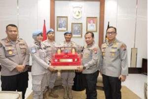 Tiga Personel Rampungkan Tugas PBB, Kapolda Jatim : “ Laksanakan kembali tugas Kepolisian dengan penuh tanggung jawab “