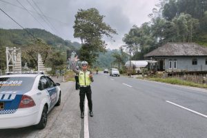 Operasi Keselamatan Semeru 2023, Satlantas Polres Batu Laksanakan Patroli Lokasi Rawan Laka dan Rawan Longsor