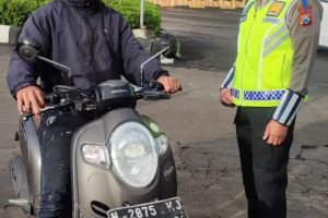 Satlantas Polres Batu Lakukan Teguran Simpatik