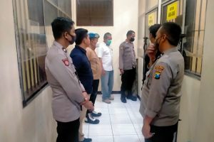 Pengamanan Mako, Petugas Piket Rutin Polres Batu Cek dan Kontrol Tahanan