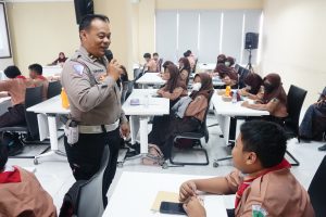 Inovatif, Polresta Sidoarjo Membuka Kelas Inspirasi Pelajar