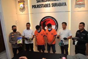 Polrestabes Surabaya Ungkap Peredaran Narkoba,  Kakak Beradik Kurir 1 Kg Sabu Diamankan