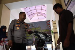 Kapolres Kediri Kota Serahkan Kendaraan Bermotor Kepada Para Korban Curanmor