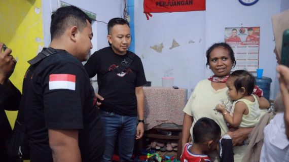 Polres Jember Berikan Bantuan Sembako Kepada Keluarga Tahanan Yang Kurang Mampu