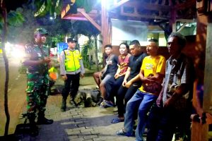 Kompaknya TNI – Polri di Ngawi, Patroli Dialogis Jaga Kamtibmas