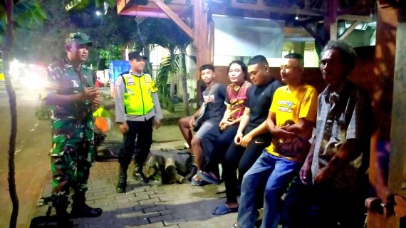 Kompaknya TNI – Polri di Ngawi, Patroli Dialogis Jaga Kamtibmas