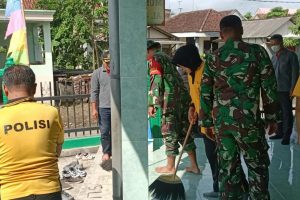 Anev Sitkamtibmas, Kapolres Probolinggo Terima Penghargaan dari Kapolda Jatim