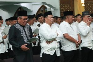 Peringati HUT Bhayangkara ke-77 Polda Jatim Gelar Sholawat dan Do’a Bersama