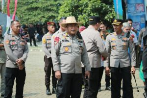 Kapolda Jatim Dampingi Panglima TNI Buka Kejuaraan Pacu Kuda Nasional di Pasuruan