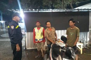 Patroli dialogis di malam hari, Polres Batu harapkan bisa cegah munculnya kejadian kriminalitas