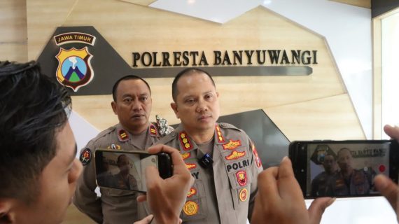 Polresta Banyuwangi Himbau Pengguna Jalan Lewat Jalur Selatan Hindari Macet Antrean Pelabuhan Ketapang