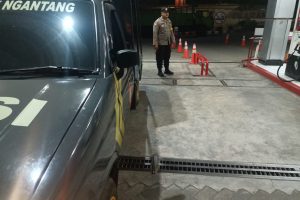 Amankan Obyek vital dan kawasan pemukiman, Angota Polres Batu laksanakan Patroli malam hari