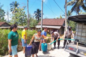 Polisi Rutin Laksanakan Patroli Sambang Tirta Warga Trenggalek Sumringah