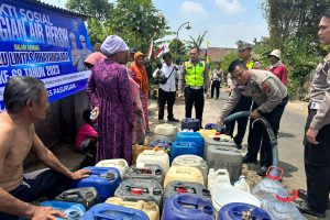Kapolres Nganjuk Apresiasi Warga PSHT Rayon Kuncir Bongkar Tugu Perguruan Silat Secara Sukarela