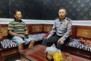 Curhat Masalah kerawanan kamtibmas, Warga Desa Torongrejo temui anggota Bhabinkamtibmas