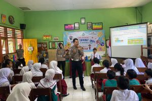 Tanamkan Disiplin Sejak Dini Polresta Sidoarjo Edukasi Tertib Lalin di Sekolah Dasar